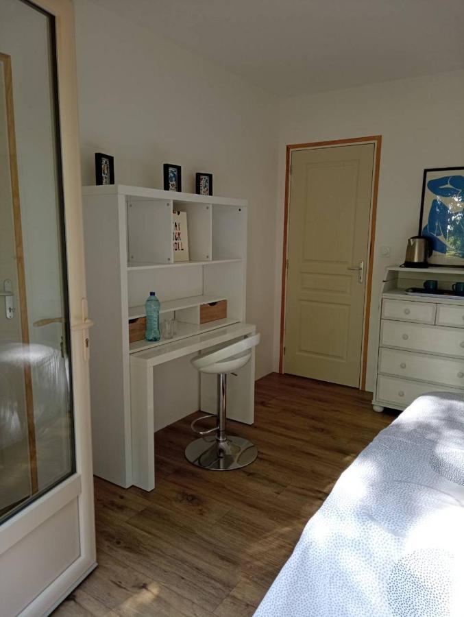 Chambre Au Calme Entouree Par La Nature. سان-ليون-سور-فيزير المظهر الخارجي الصورة